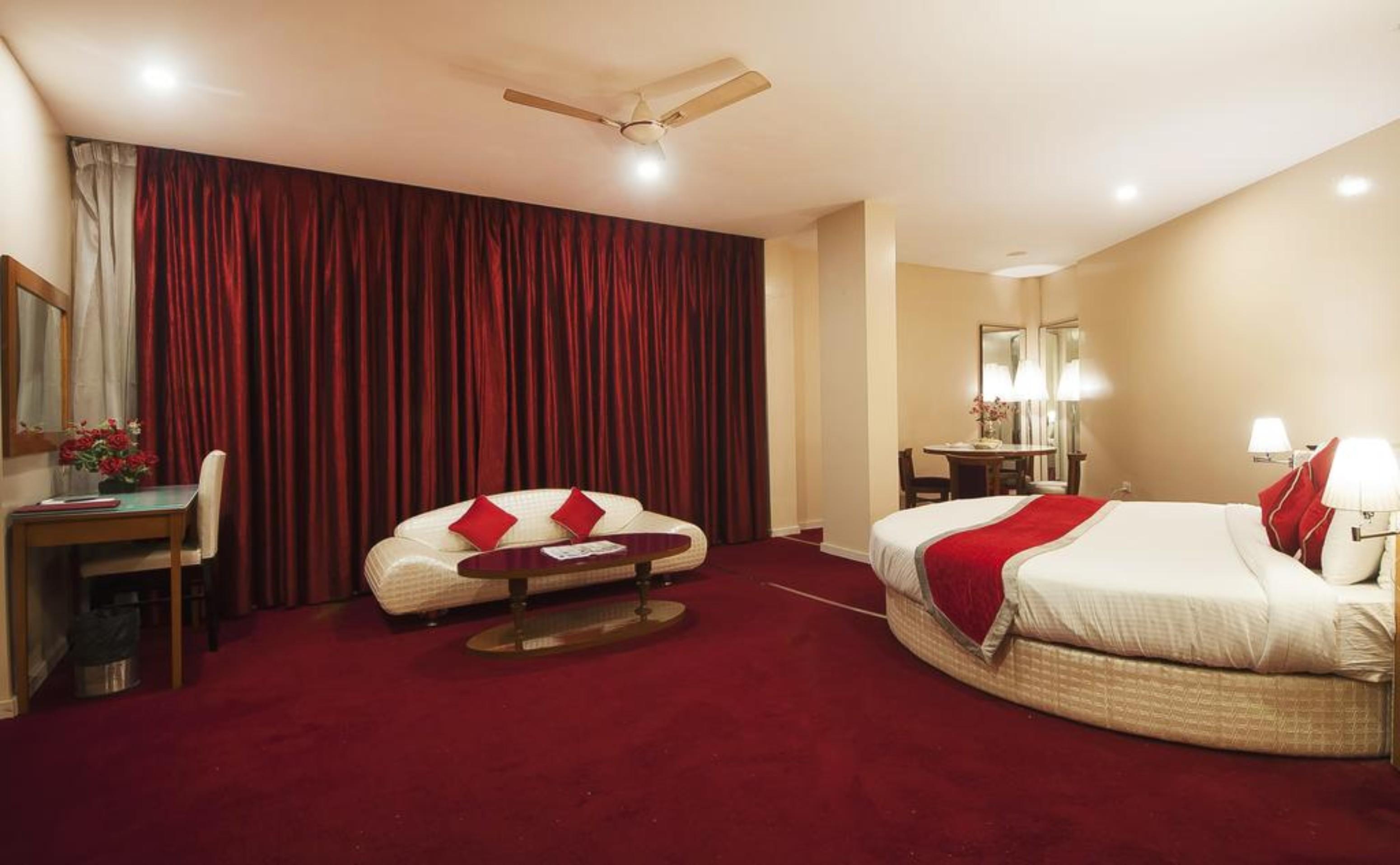 Airport Hotel Ramhan Palace Mahipalpur New Delhi Exteriör bild