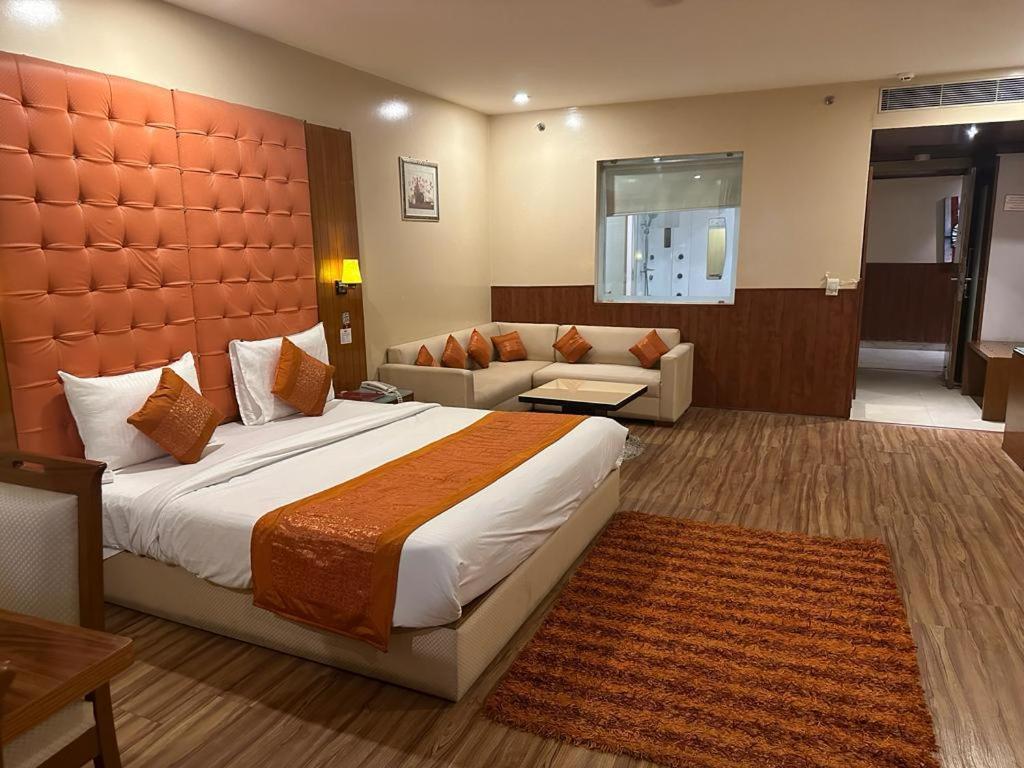 Airport Hotel Ramhan Palace Mahipalpur New Delhi Exteriör bild