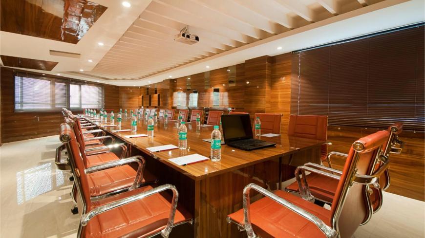 Airport Hotel Ramhan Palace Mahipalpur New Delhi Exteriör bild
